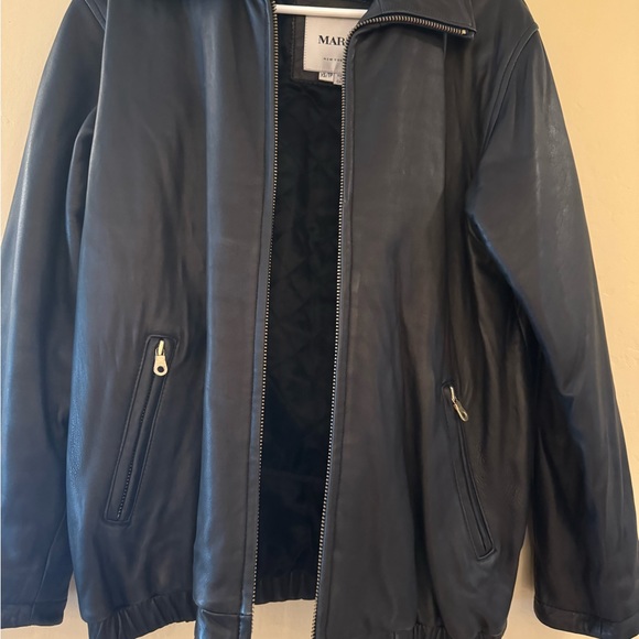 Women’s Leather Jacket - Picture 3 of 7